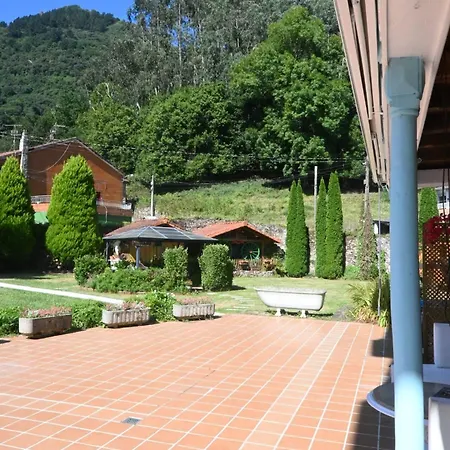 La Casa Del Agua Cantabria Мини-отель Ампуэро
